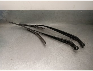 Recambio de brazo limpia delantero derecho para toyota verso (_r2_) 2.0 d-4d (aur20_) referencia OEM IAM 852110F030 852110F030 