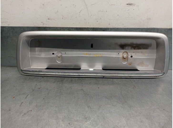 Recambio de molduras traseras para honda civic berlina .5 (ma/mb) 1.5 referencia OEM IAM 74891ST3E000 
