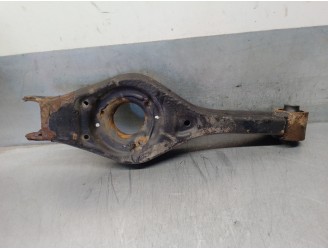Recambio de brazo suspension inferior trasero derecho para hyundai i30 1.4 cat referencia OEM IAM 552102H100  