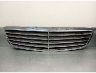 Recambio de rejilla delantera para mercedes-benz clase s (w220, v220) s 500 (220.075, 220.175, 220.875) referencia OEM IAM A2208