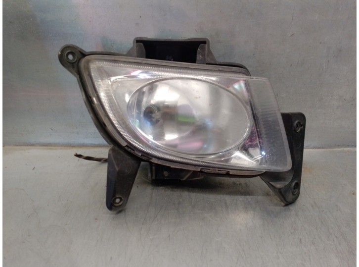 Recambio de faro antiniebla derecho para hyundai i30 1.4 cat referencia OEM IAM 922022R000 