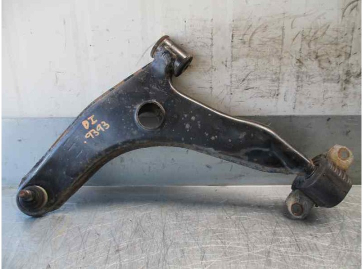Recambio de brazo suspension inferior delantero izquierdo para mitsubishi carisma berlina 4 (da0) 1.9 turbodiesel referencia OEM