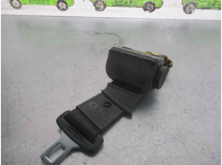 Recambio de cinturon seguridad trasero central para audi a8 (d2) 2.8 v6 30v referencia OEM IAM 4A0857713  