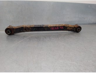 Recambio de brazo suspension superior trasero derecho para hyundai i30 1.4 cat referencia OEM IAM 551002G000  