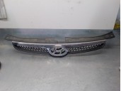 Recambio de rejilla delantera para hyundai i30 1.4 cat referencia OEM IAM 863512R000 