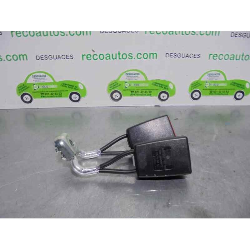 Recambio de enganche cinturon para seat ibiza sc (6p5) style connect referencia OEM IAM 6R0857739 6R0857739 3 PUERTAS