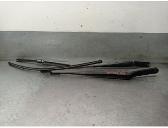 Recambio de brazo limpia delantero derecho para seat toledo iv (kg3) 1.6 tdi referencia OEM IAM 5JB955409  5JB955410