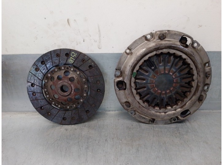 Recambio de kit embrague para volkswagen passat berlina (3b2) 1.8 referencia OEM IAM 050141033KX 050141117FX 