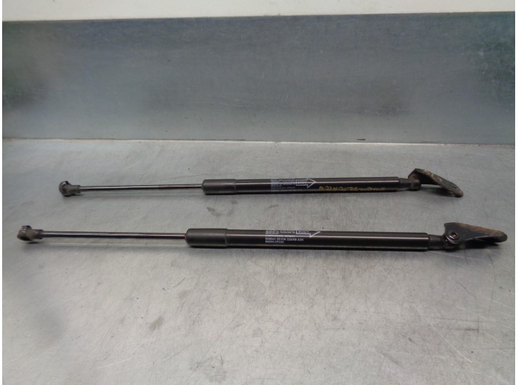 Recambio de amortiguadores maletero / porton para toyota verso 2.0 d-4d cat referencia OEM IAM 689500F030 