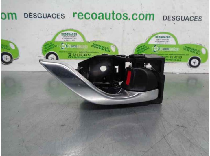 Replacement rear right interior door handle for Mazda CX-5 2.5 CAT OEM IAM reference KD53T8314 