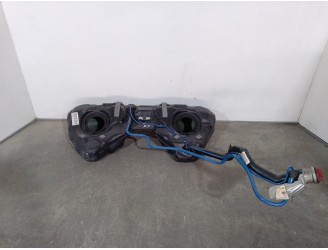 Recambio de deposito combustible para mercedes-benz clase glk (w204) glk 2.1 cdi cat referencia OEM IAM A2044701901  