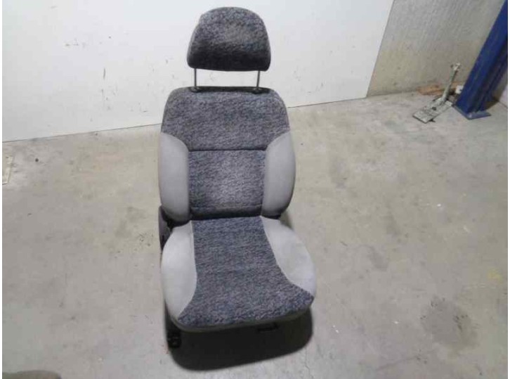 Recambio de asiento delantero derecho para kia sportage 2.0 turbodiesel cat referencia OEM IAM 3373041 TELA EN TONOS GRISES 5 PU