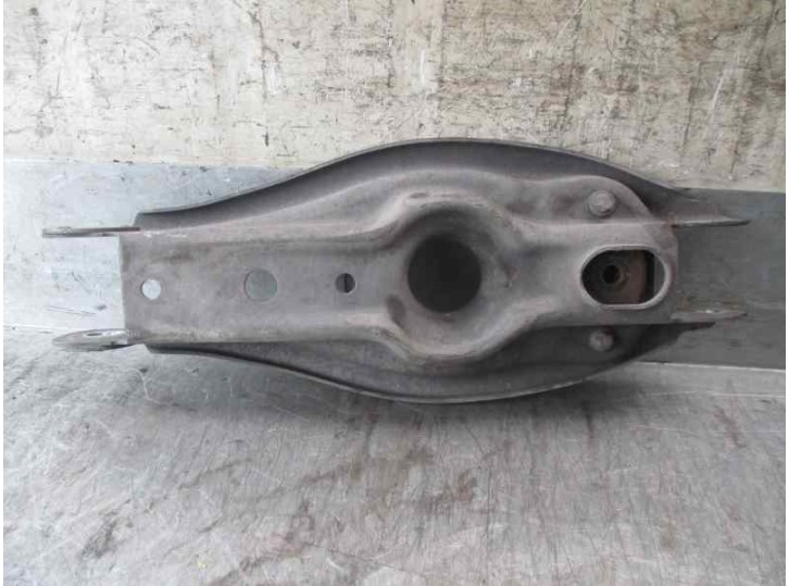 Replacement rear lower left suspension arm for BMW 3 Series Touring (E91) 320d OEM IAM reference 33326772899 