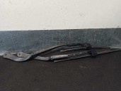 Replacement front right wiper arm for BMW 3 Series Touring (E91) 320d OEM IAM reference 61617171639 61617171641 
