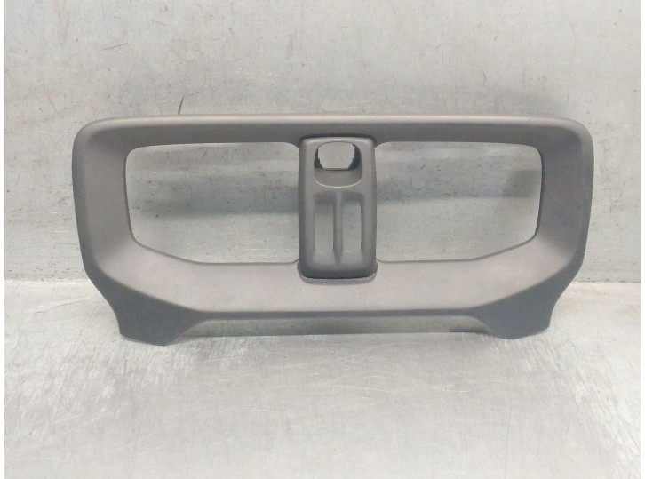 Recambio de molduras delanteras para volvo v40 hatchback (525) d2 referencia OEM IAM 1302304 
