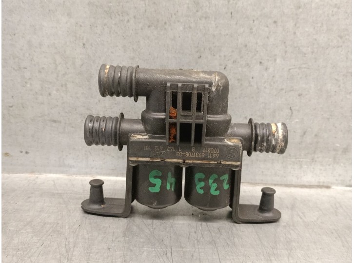 Recambio de valvula intercambio de calefaccion para bmw serie 5 berlina (e60) 530d referencia OEM IAM 64116931708 64116906652 