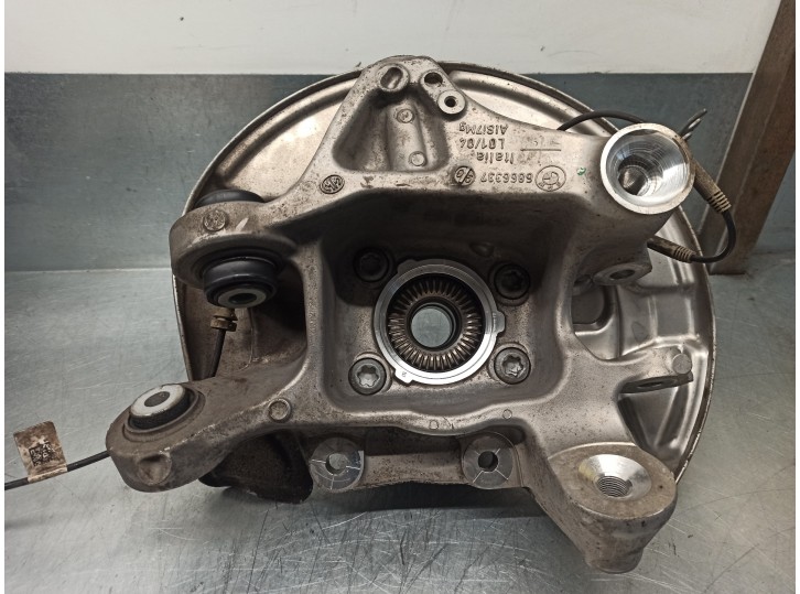 Replacement right rear steering knuckle for BMW 5 Series Saloon (G30) 2.0 16V Turbodiesel OEM IAM reference 33306866336 