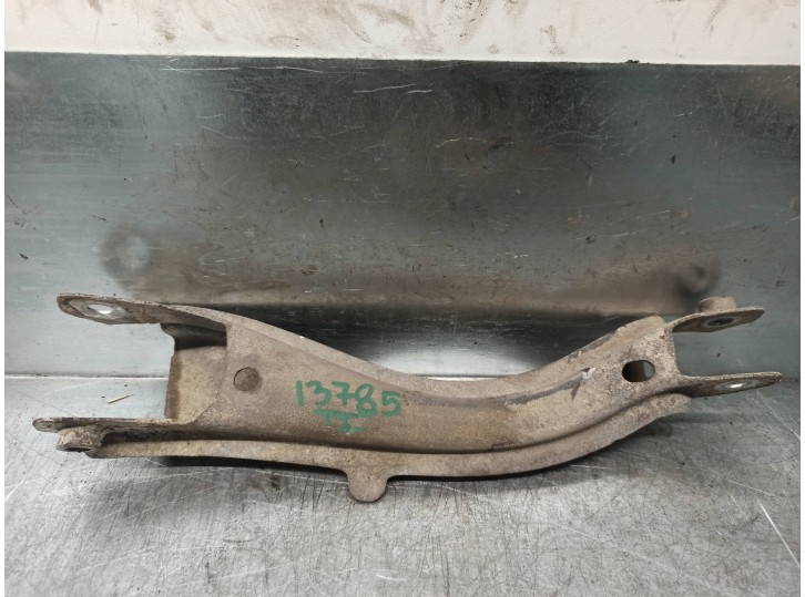 Recambio de brazo suspension inferior trasero izquierdo para volvo xc70 2.4 diesel cat referencia OEM IAM 30676099 