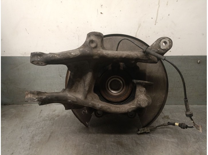 Recambio de mangueta trasera derecha para peugeot 3008 i monospace (0u_) 2.0 hdi hybrid4 (0urhca) referencia OEM IAM 334044 3340