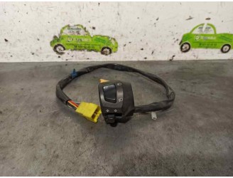 Recambio de mando luces para suzuki an 400 / burgman referencia OEM IAM 37418 PIÑA 