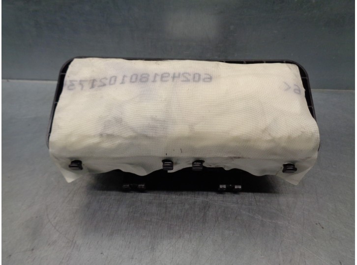Replacement right front airbag for Ford Ka (CCU) 1.2 8v cat OEM IAM reference 051792845 616441500B 