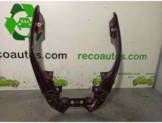 Recambio de molduras traseras para suzuki an 400 / burgman referencia OEM IAM 4621005H0 AGARRADERO 