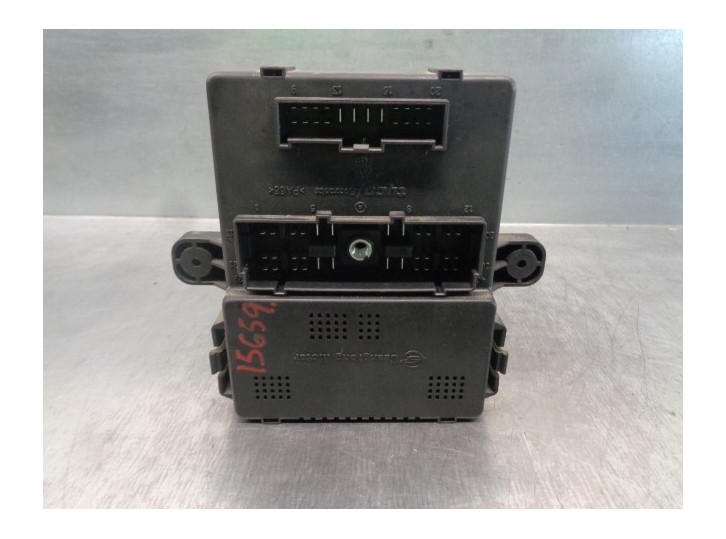 Recambio de modulo electronico para ssangyong rodius xdi referencia OEM IAM 8232021031  