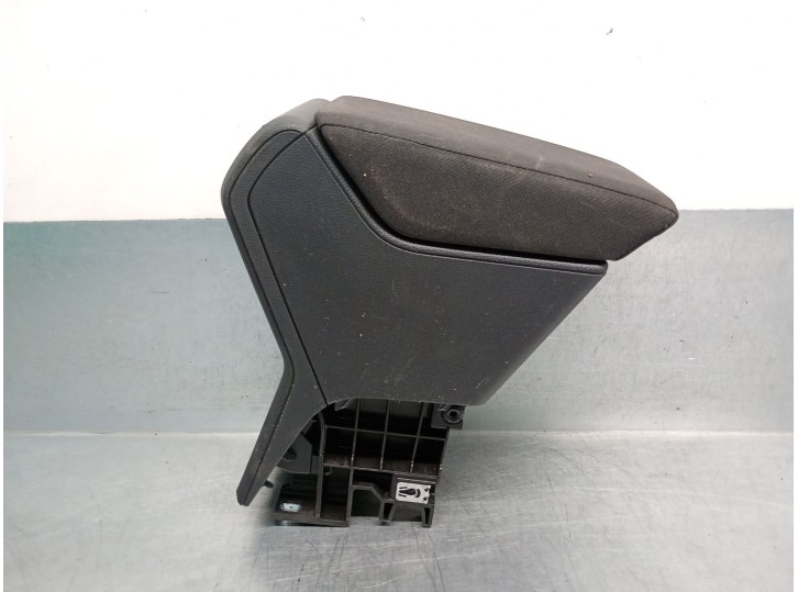 Recambio de apoyabrazos central para seat arona (kj7, kjp) 1.0 tsi referencia OEM IAM 6F0864207AH 6F0864207AH 
