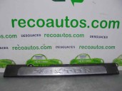 Recambio de molduras delanteras para ssangyong rexton 2.7 turbodiesel cat referencia OEM IAM 7729008010  