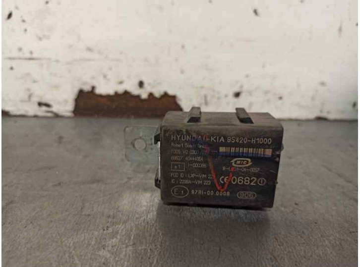 Recambio de centralita inmovilizador para kia sportage 2.0 crdi referencia OEM IAM 95420H1000 