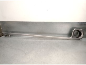 Recambio de molduras delanteras para mercedes-benz clase g (w463) g 500 (463.260, 463.261) referencia OEM IAM A4636806003 A46368