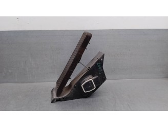 Recambio de potenciometro pedal para mercedes-benz clase glk (w204) glk 2.1 cdi cat referencia OEM IAM A2043000304  