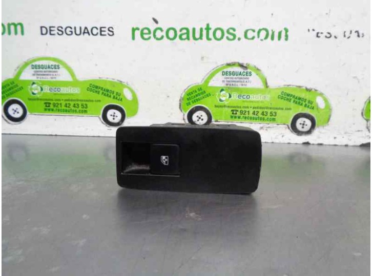 Recambio de mando elevalunas delantero derecho para opel insignia berlina 2.0 cdti cat referencia OEM IAM 13301886 13222229 
