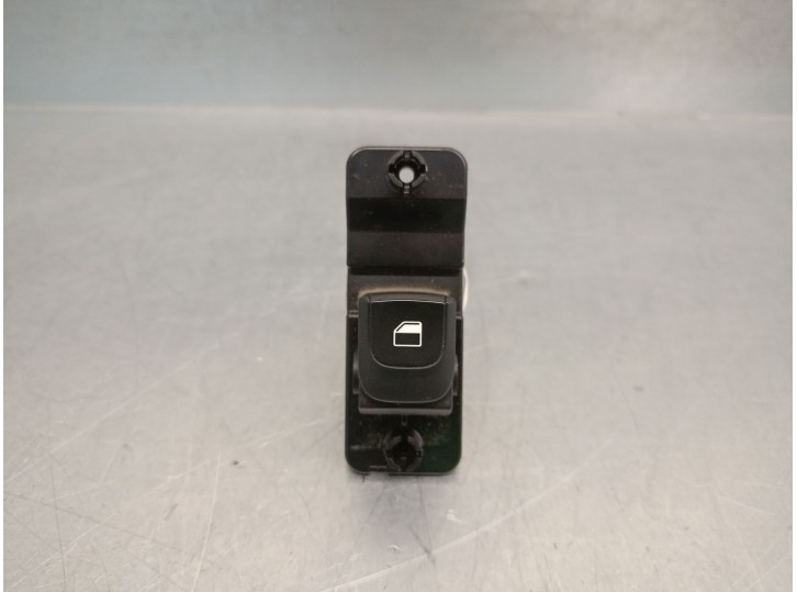 Recambio de mando elevalunas delantero derecho para kia stonic (yb) 1.2 cvvt referencia OEM IAM 93575H8000WK  