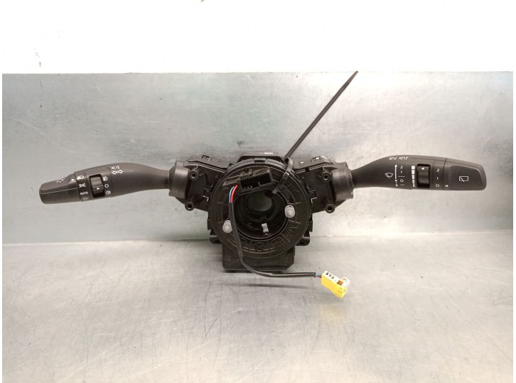 Recambio de mando luces para kia stonic (yb) 1.2 cvvt referencia OEM IAM 93403D4952 