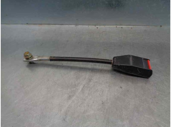 Recambio de enganche cinturon para tata telco sport 1.9 referencia OEM IAM 3374721  