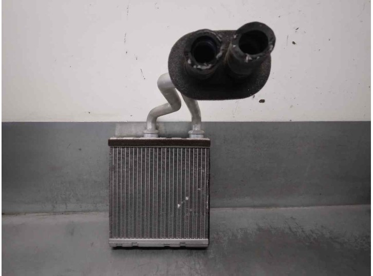 Recambio de radiador calefaccion / aire acondicionado para suzuki splash a5b 1.0 12v cat referencia OEM IAM 7412051K00  