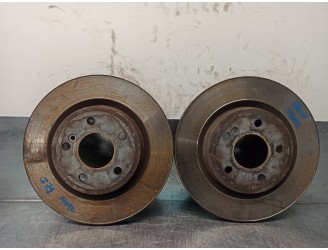 Recambio de disco freno trasero para mercedes-benz clase cla (w117) 2.0 cat referencia OEM IAM   