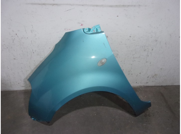 Recambio de aleta delantera izquierda para suzuki splash a5b 1.0 12v cat referencia OEM IAM 5771051K00 AZUL 