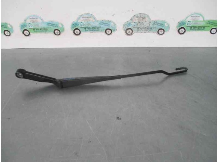 Replacement front right wiper arm for Volkswagen Golf III Saloon (1H1) 2.0 16V OEM IAM reference 