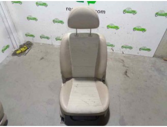 Recambio de asiento delantero derecho para kia sportage 2.0 crdi referencia OEM IAM CUERO Y TELA MARRON 5 PUERTAS