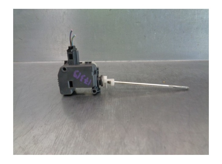 Recambio de motor tapa deposito combustible para skoda octavia combi (1z5) 1.9 tdi referencia OEM IAM 1Z0810773 1M0959781A 