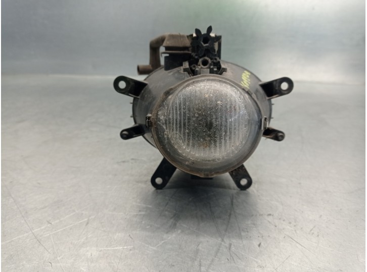 Recambio de faro antiniebla derecho para bmw serie 3 berlina (e46) 320d referencia OEM IAM EEC72T 