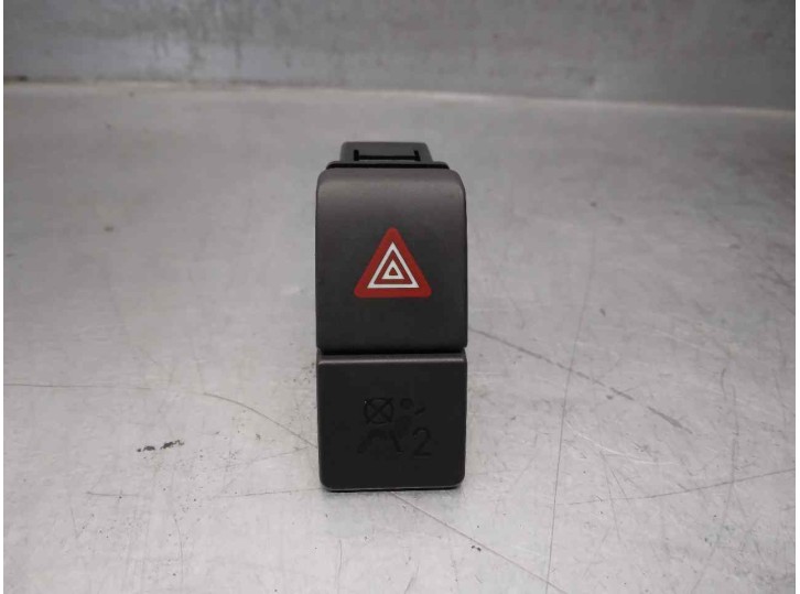 Recambio de warning para suzuki splash a5b 1.0 12v cat referencia OEM IAM 3743052K00 