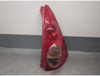 Recambio de piloto trasero derecho para peugeot 107 1.0 cat (384f) referencia OEM IAM 6351X6  5 PUERTAS