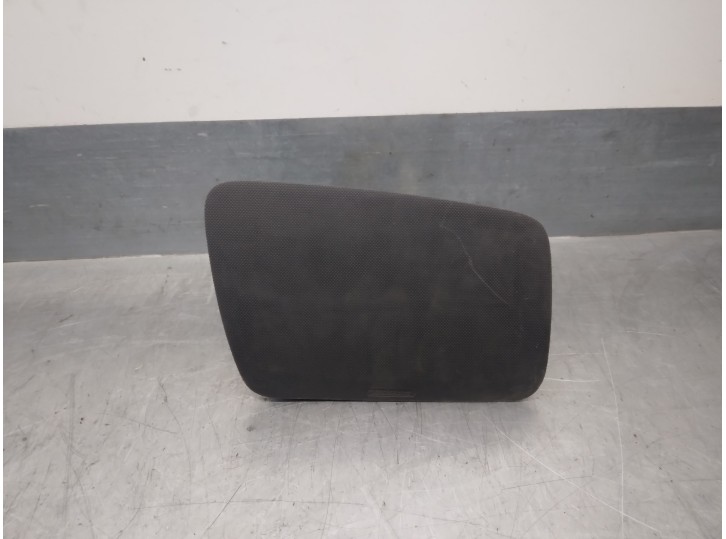 Recambio de airbag delantero derecho para peugeot 107 1.0 cat (384f) referencia OEM IAM E8YN6065015 