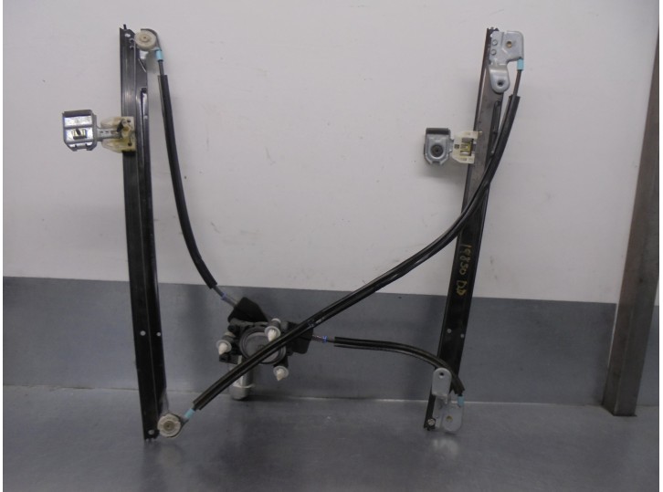 Recambio de elevalunas delantero derecho para chrysler voyager (rg) 2.5 crd cat referencia OEM IAM 4894526AA 2 PINES 5 PUERTAS