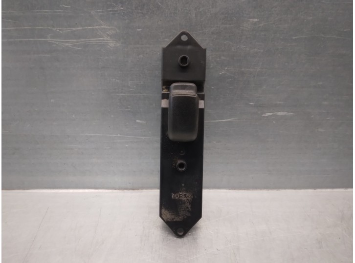 Recambio de mando elevalunas trasero izquierdo para mitsubishi montero (v20/v40) 2.8 turbodiesel referencia OEM IAM MR252818  