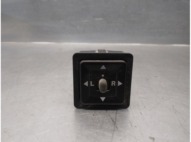 Recambio de mando retrovisor para mitsubishi montero (v20/v40) 2.8 turbodiesel referencia OEM IAM MB561810 