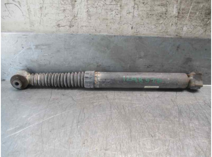 Recambio de amortiguador trasero derecho para peugeot 208 1.2 16v vti referencia OEM IAM 021455  
